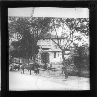 [Glass Slide.01/(019)] The Bubbling Well, Shanghai