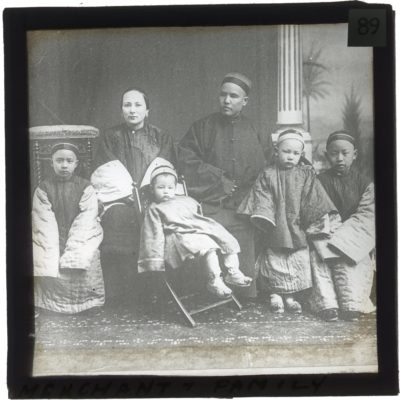 [Glass Slide.01/(089)] Merchant & his Family, China