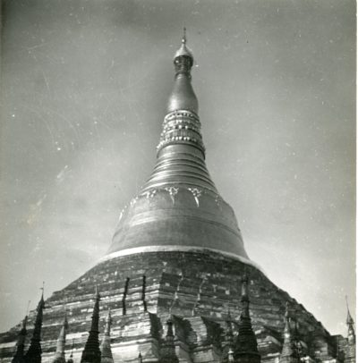 [Photo.31/(036)] Temple spire, Shwe Dagon Pagoda, Rangoon